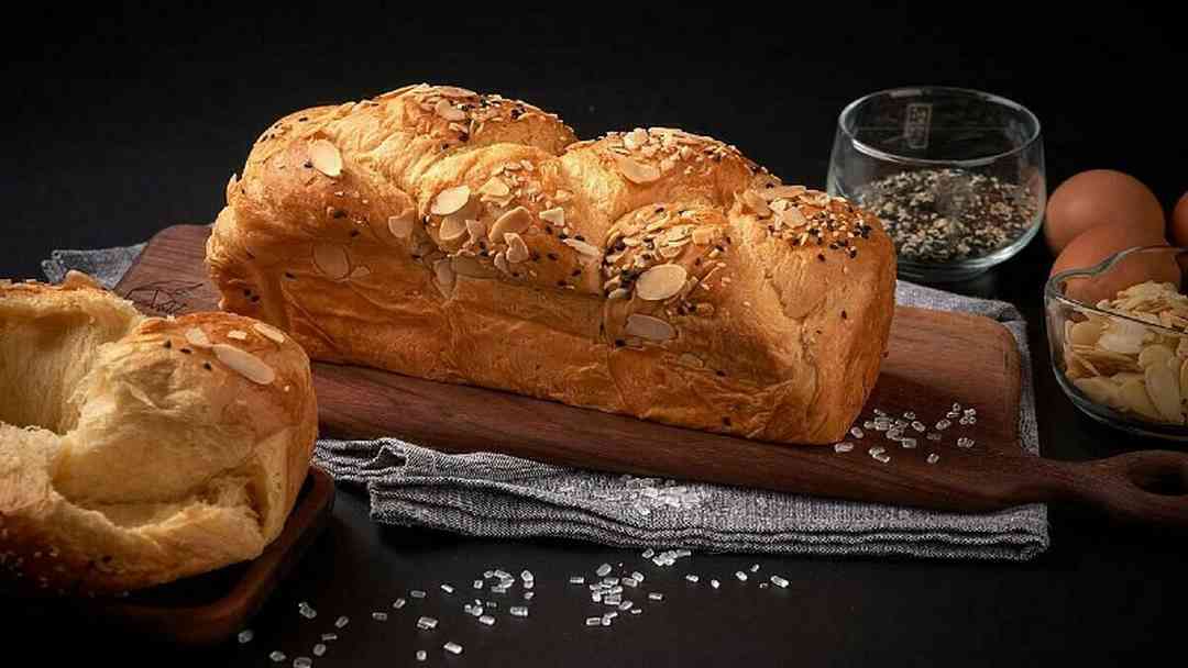 Không nên ăn bánh mì nhiều một lúc sẽ dễ tăng cân