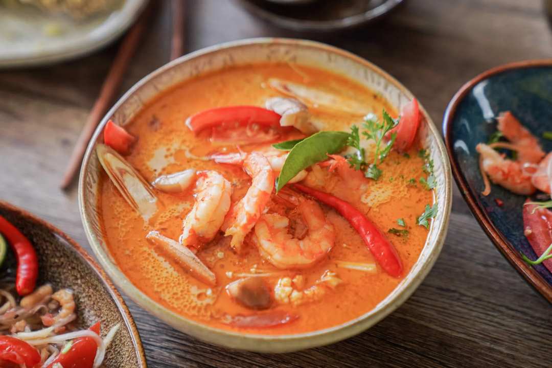 Lẩu Thái được tạo nên từ món súp tom yum của người Thái 