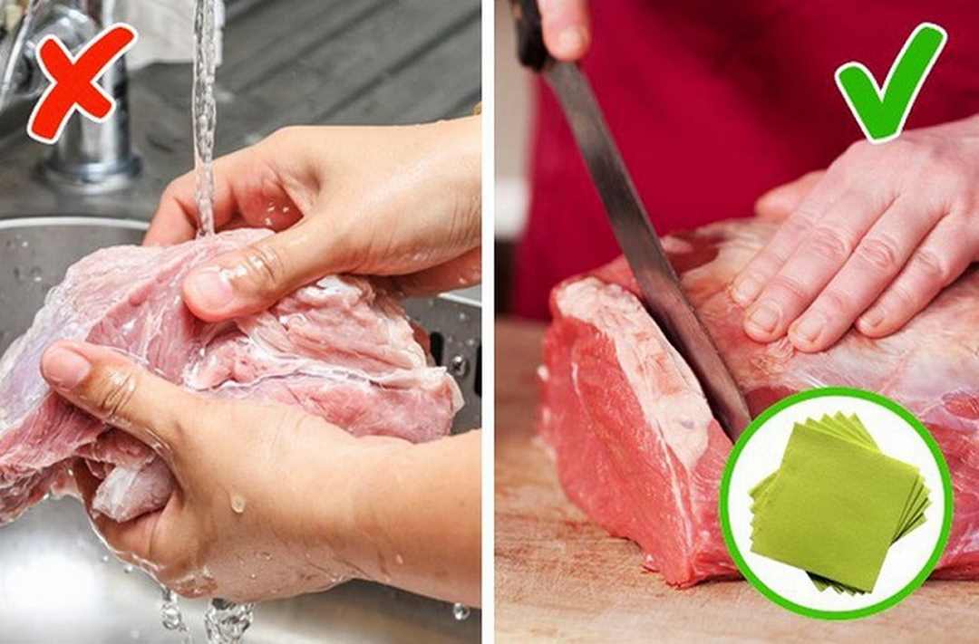 Thịt bò sau khi mua cần được rửa sạch trước khi nướng