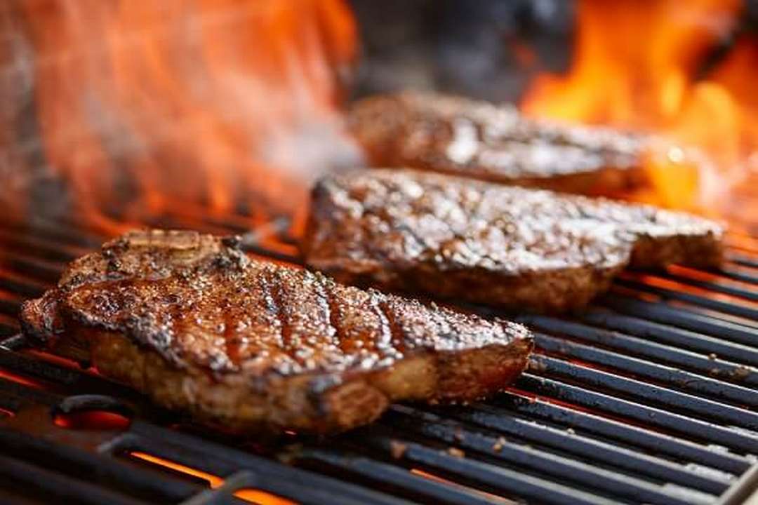 Thịt bò nên được nướng trên than để miếng thịt dậy mùi