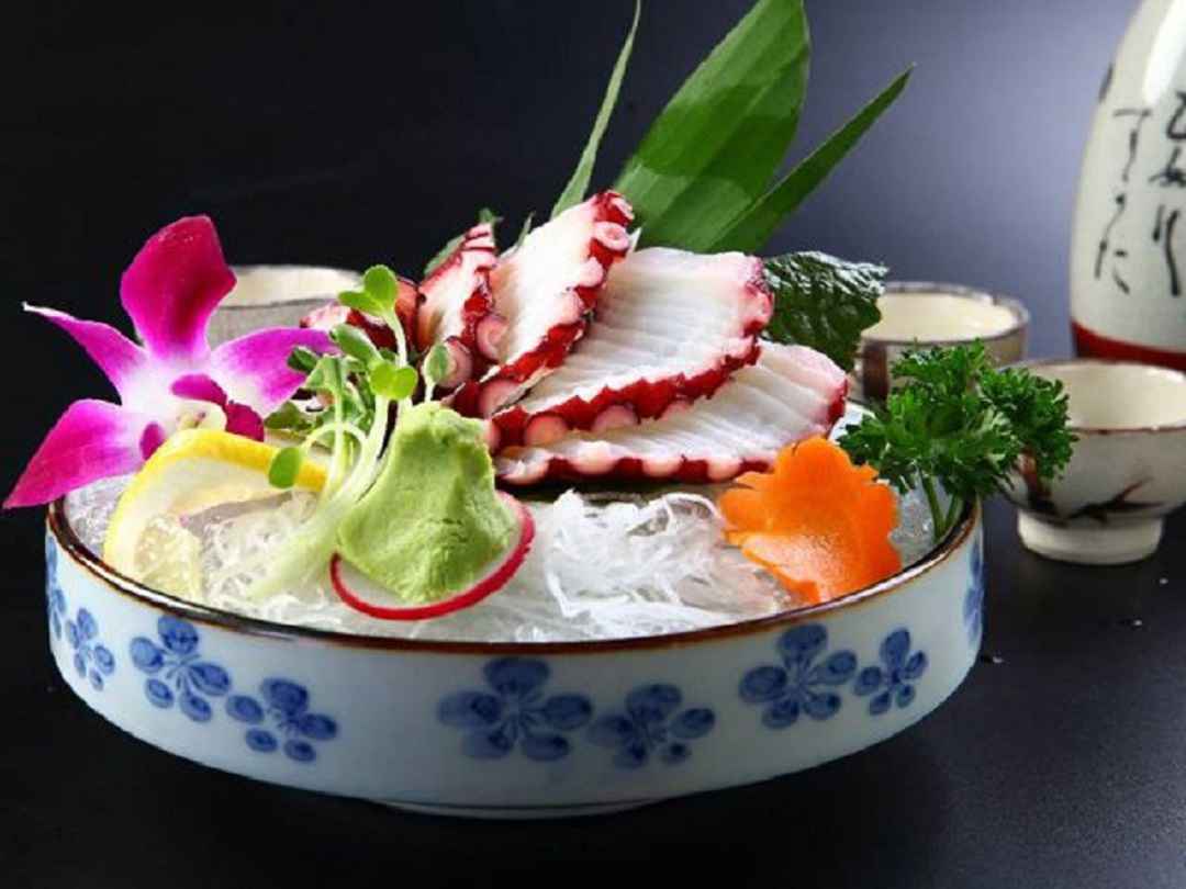 Sashimi bạch tuộc (Tako)